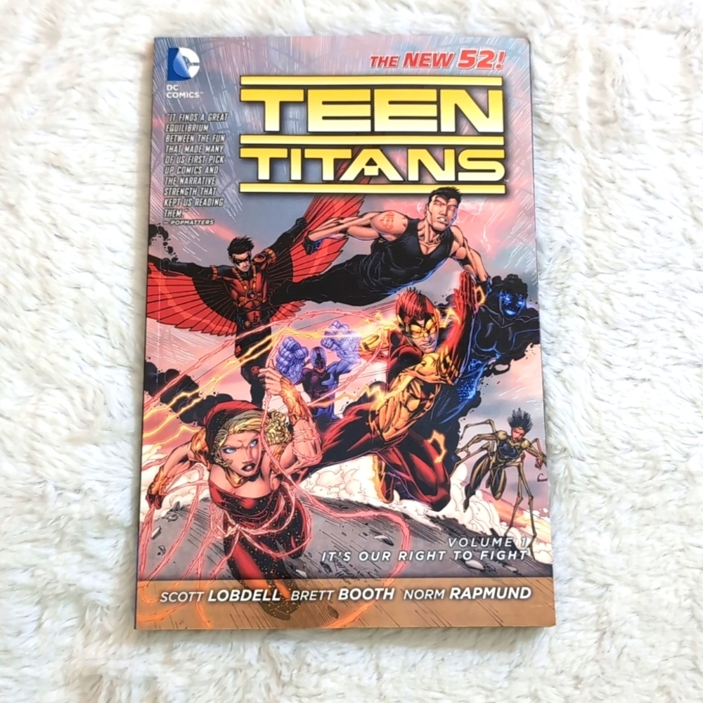 DC Comics| The new 52 Teen Titans Volume One It's Our Right To Fight